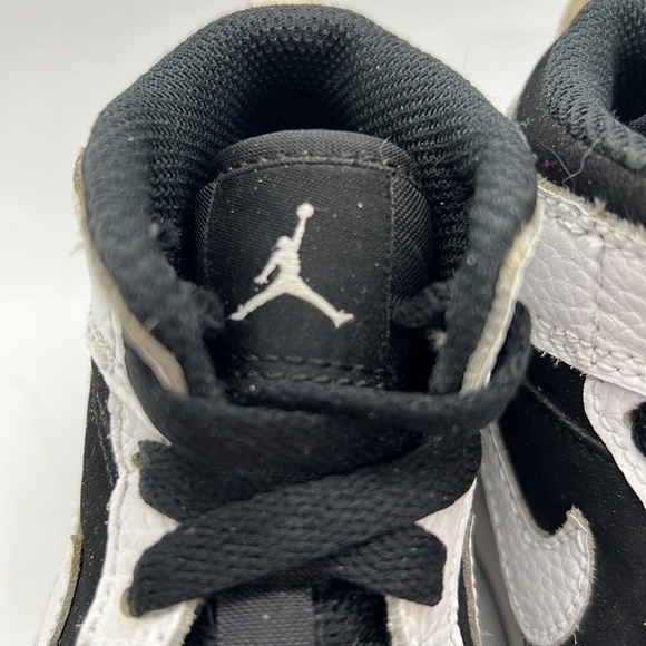 Youth 2018 Jordan 1 Mid PS Tuxedo 640734-113 - Picture 4 of 12